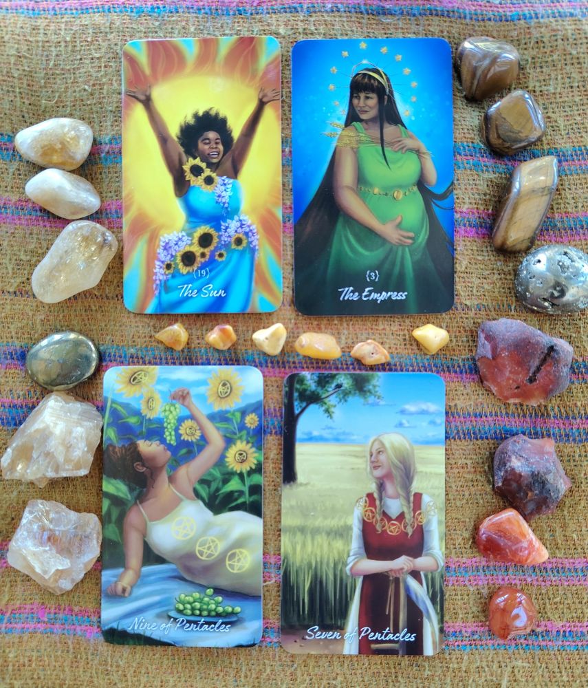 Lammaksen Tarot-kortit ja kivet